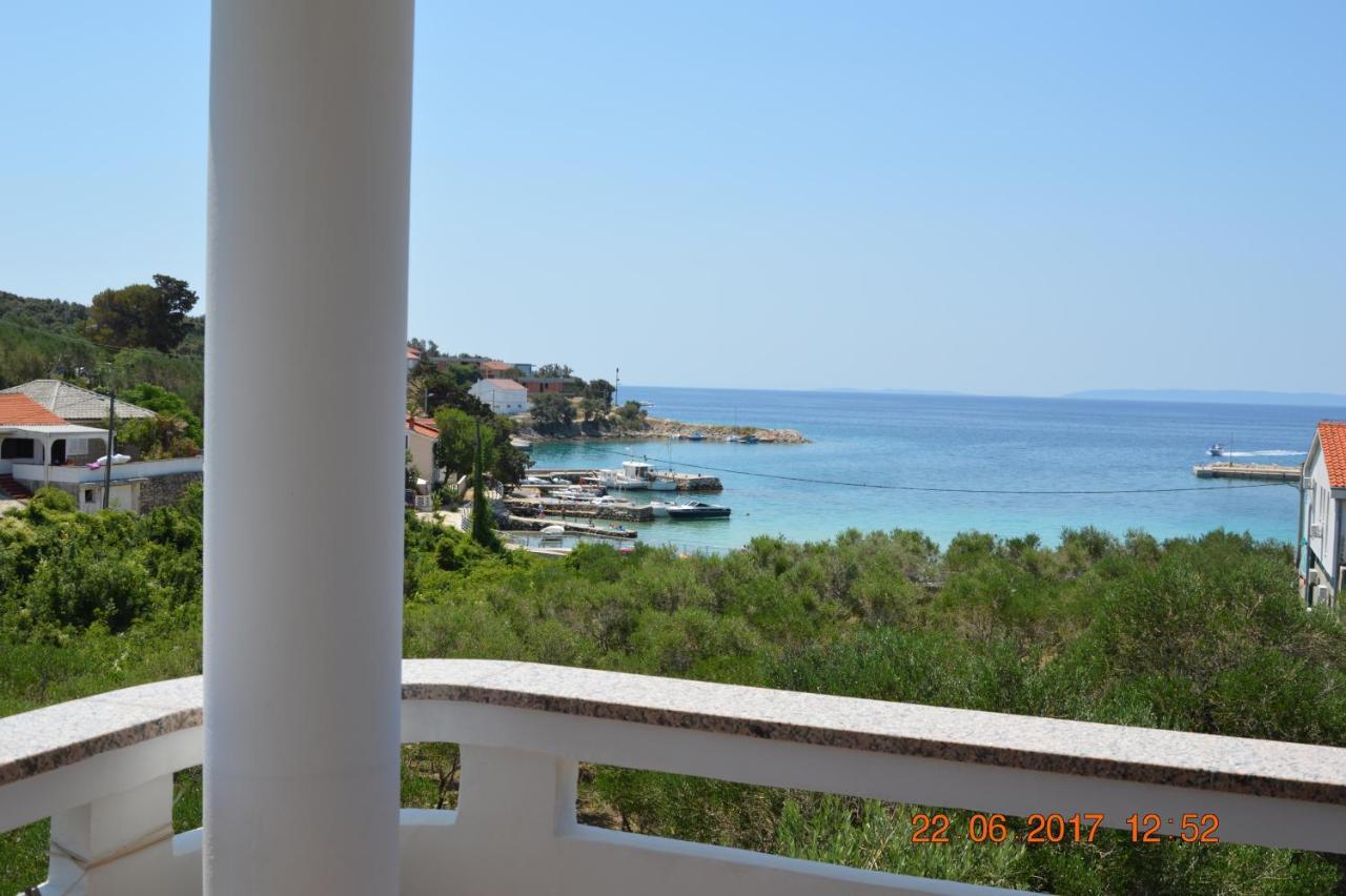 Apartments And Rooms By The Sea Jakisnica, Pag - 4160 Lun  Eksteriør billede