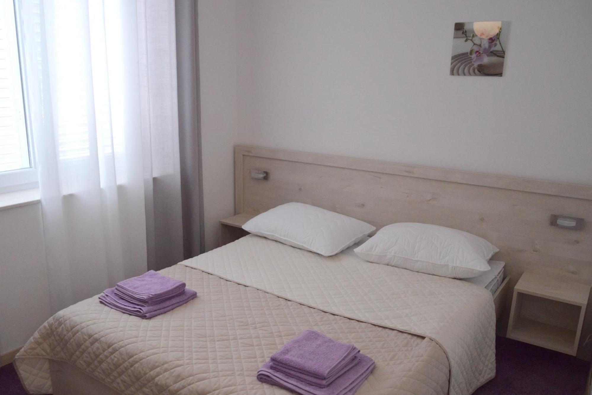 Apartments And Rooms By The Sea Jakisnica, Pag - 4160 Lun  Eksteriør billede