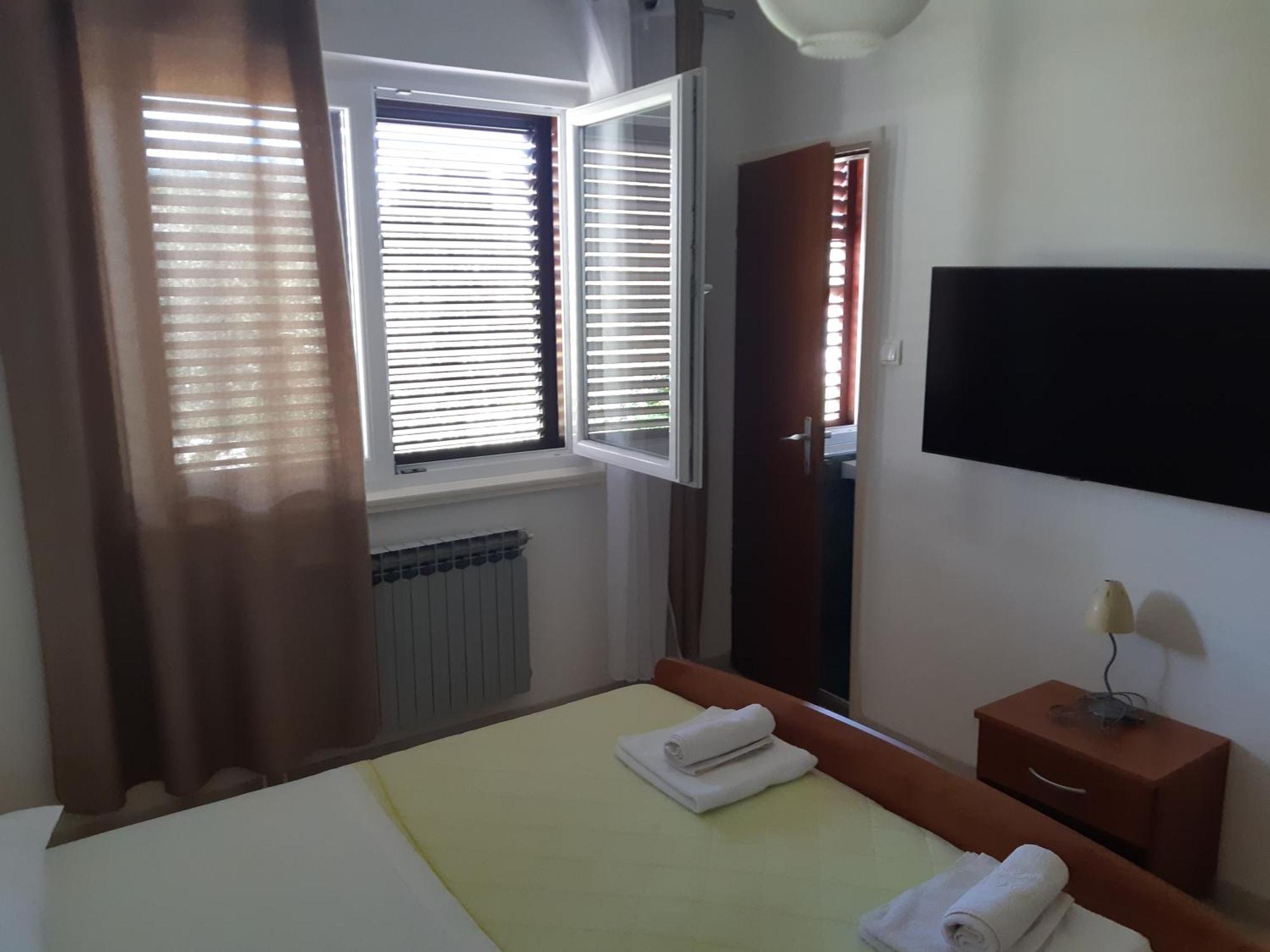 Apartments And Rooms By The Sea Jakisnica, Pag - 4160 Lun  Værelse billede