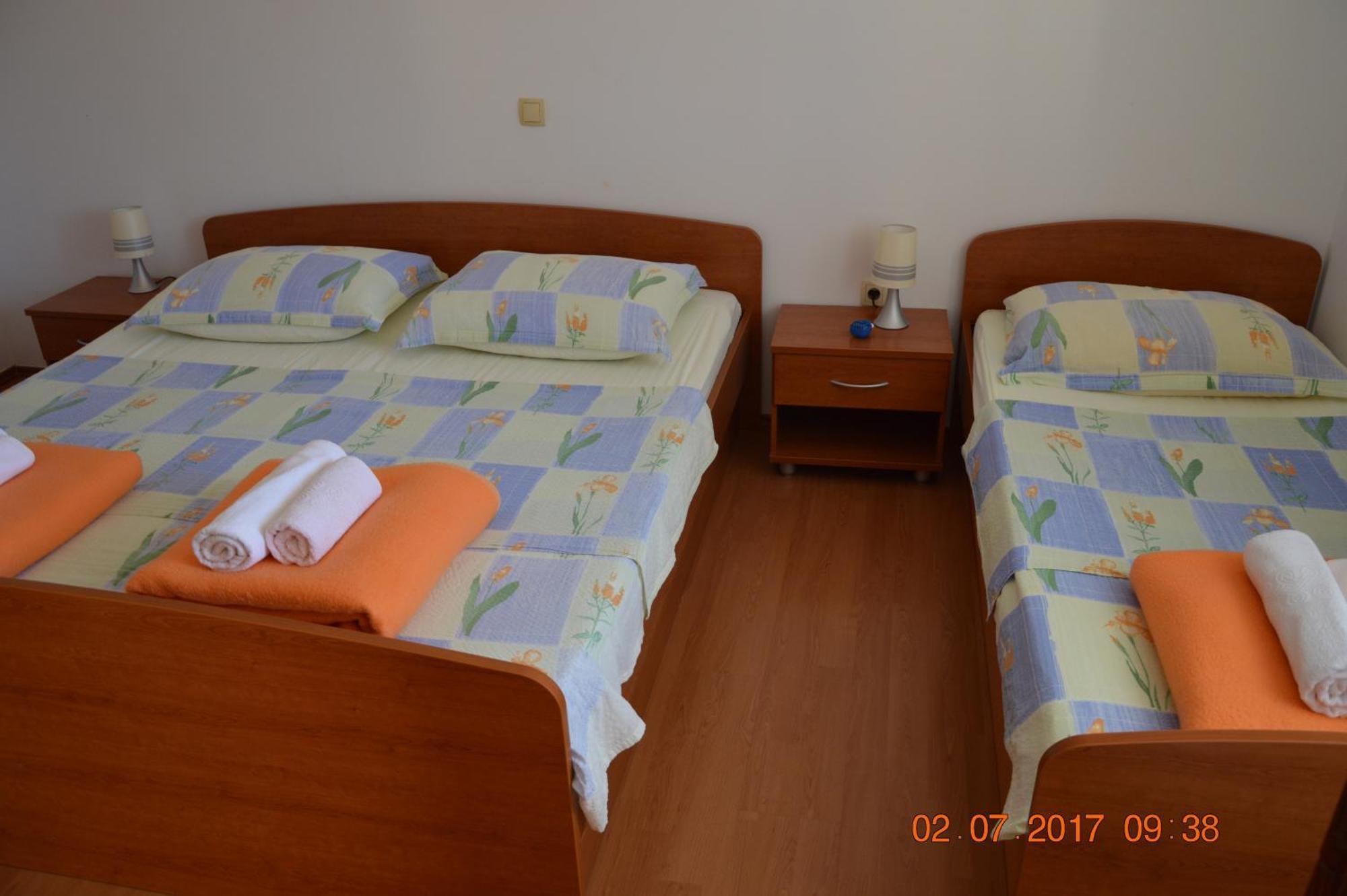Apartments And Rooms By The Sea Jakisnica, Pag - 4160 Lun  Værelse billede